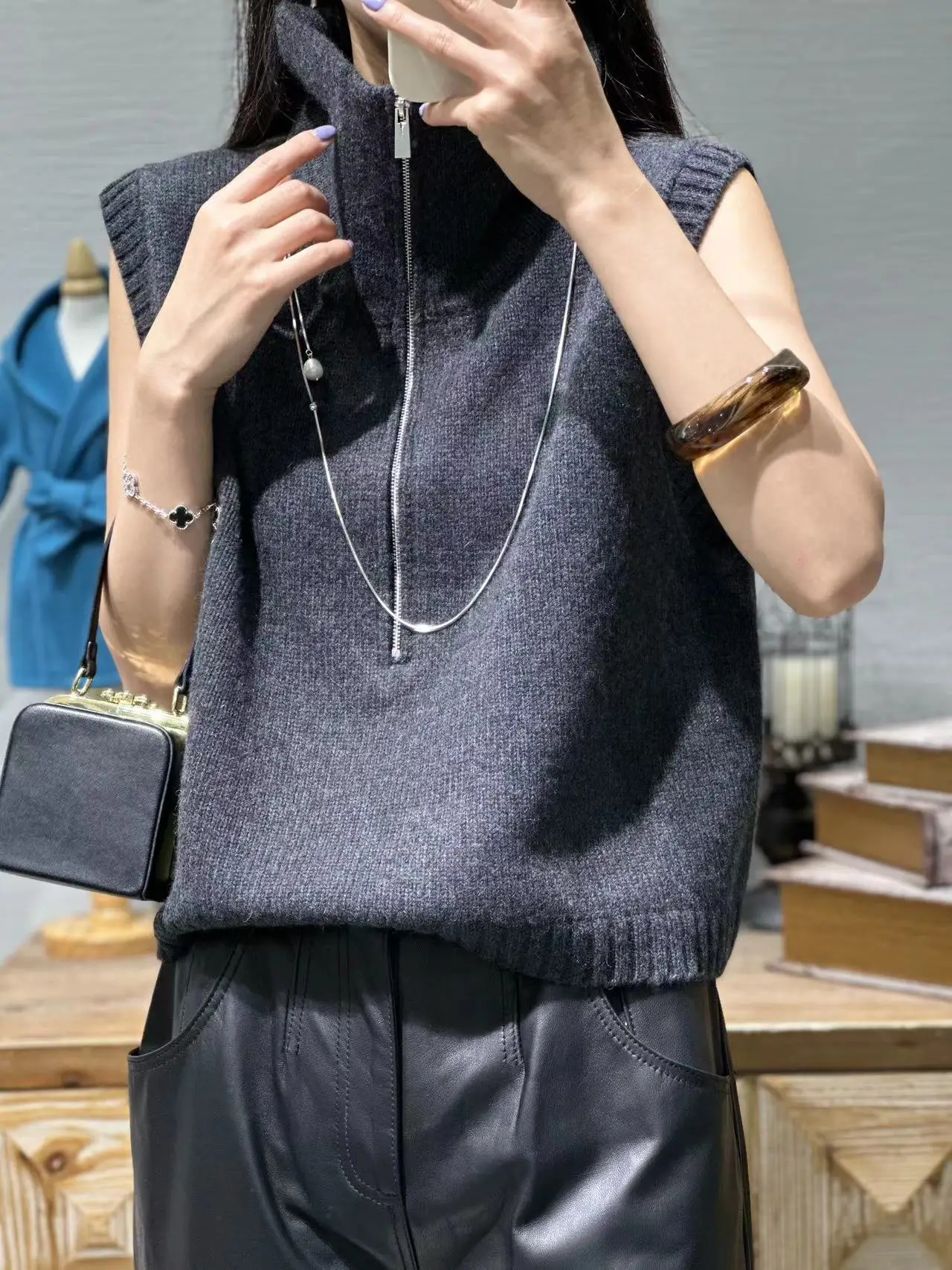 Female Loose Cashmere Vest, High-End, High-End, Zipper, Monochromatic, Early Autumn, New, 2023