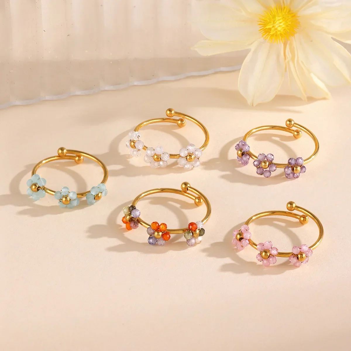 

INS Hot Sale Colored Transparent Beads Flower Open Knuckle Ring for Women Stainless Steel Geometric Petal Adjustable Golden Ring
