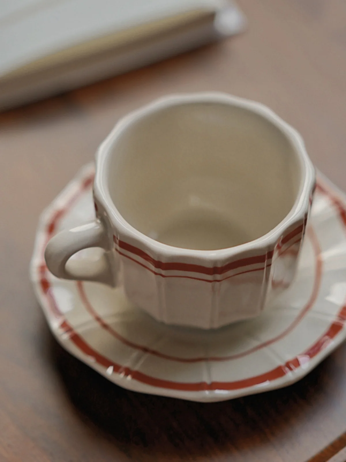 

180ml Underglaze Color Coffee Cup And Plate Set 7.5/8Inch Handmade Vintage Ceramic Dish Household Use Kitchen Utensils Tablewar