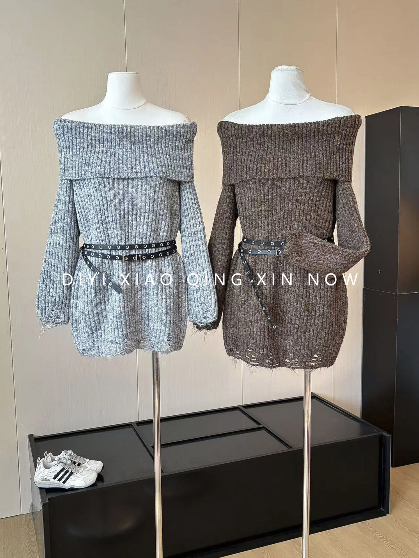 Pure Desire Lightweight Knitted Long Hair One Shoulder Top for Autumn Winter Commute Style Loose Fit Polyester Fiber Women's ...
