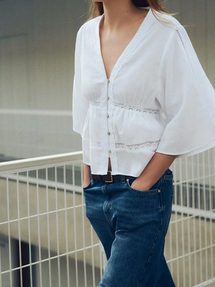

European and American style summer new fashion women's clothing French sweet vertical lace embroidery lace loose V-neck shirt