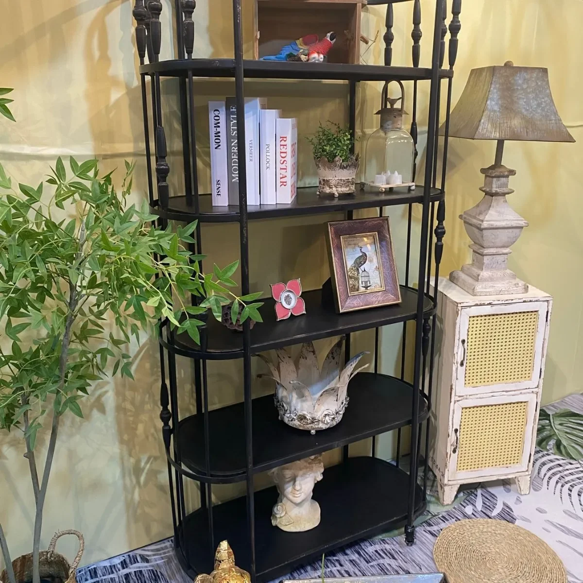 Retro simple wrought iron Roman column shape five-layer storage rack tea shop jewelry store display rack