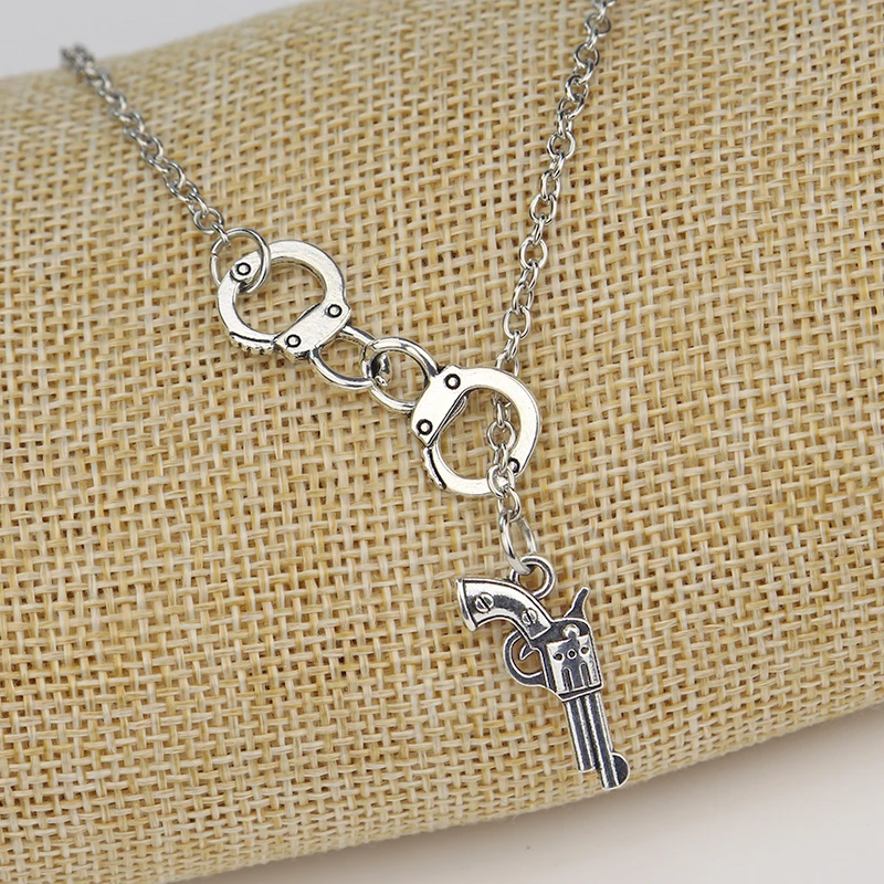 Boho Simple Handcuffs Pistol Choker Necklaces For Women Fashion Gold Necklace Vintage Creativity Zinc Alloy Necklace New
