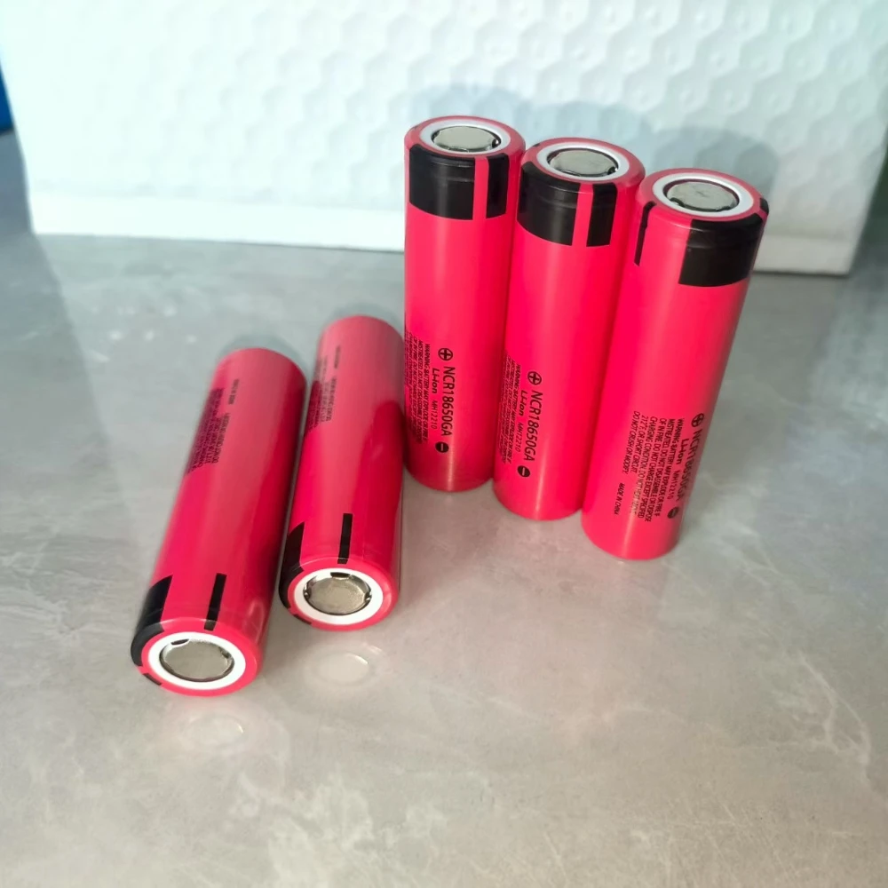2026 الأصلي NCR 18650GA عالية التفريغ 3.7 فولت 3000 مللي أمبير 18650 بطارية قابلة للشحن مصباح يدوي بطارية ليثيوم مسطحة