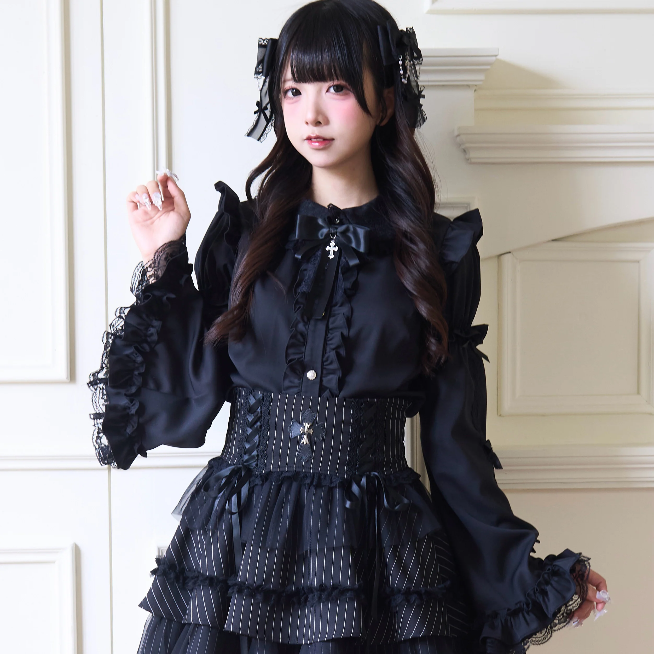 Original Japanese Mine Series Mass-produced Shirt Women's Sweet Cute Bow Lace Flared Sleeve Lolita Top Black Skirt Spring New