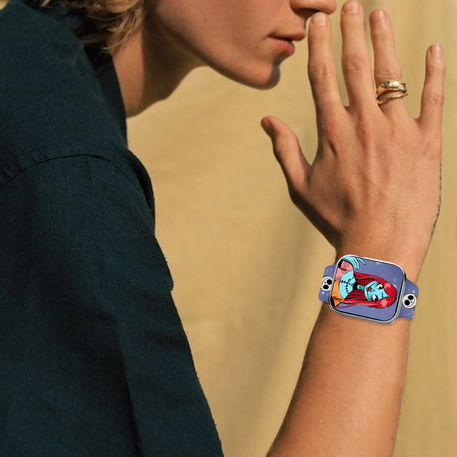 حزام ديزني كابوس قبل عيد الميلاد لساعة أبل 11 10 9 سوار من السيليكون قابل للاستبدال لساعة iWatch 46/44/42/41 ملم