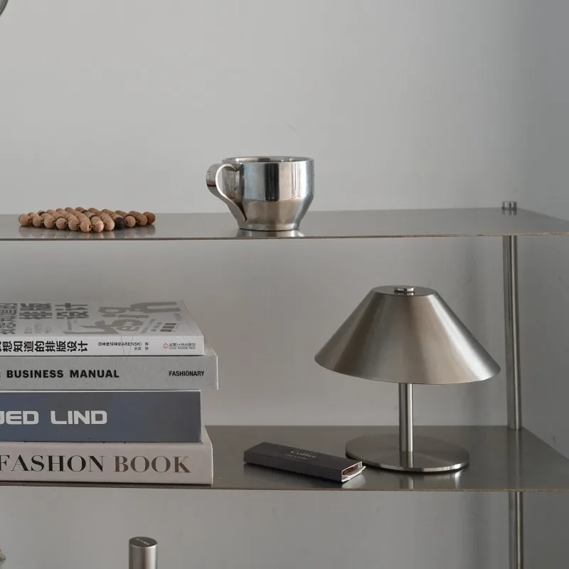 

Ночник в форме гриба с сенсорным управлением, 3 цвета, регулируемая яркость, атмосферная лампа для праздничного декора, современное освещение для спальни