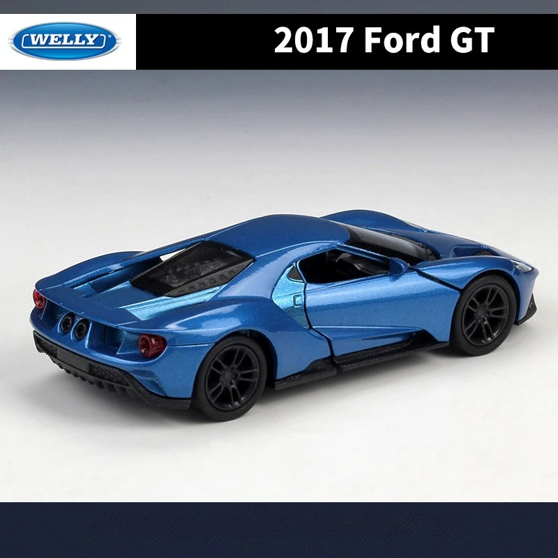 WELLY 1:36 2015 Ford Mustang GT 2017 Ford GT Modello di auto in lega Tirare indietro le auto I bambini raccolgono regali H25L26