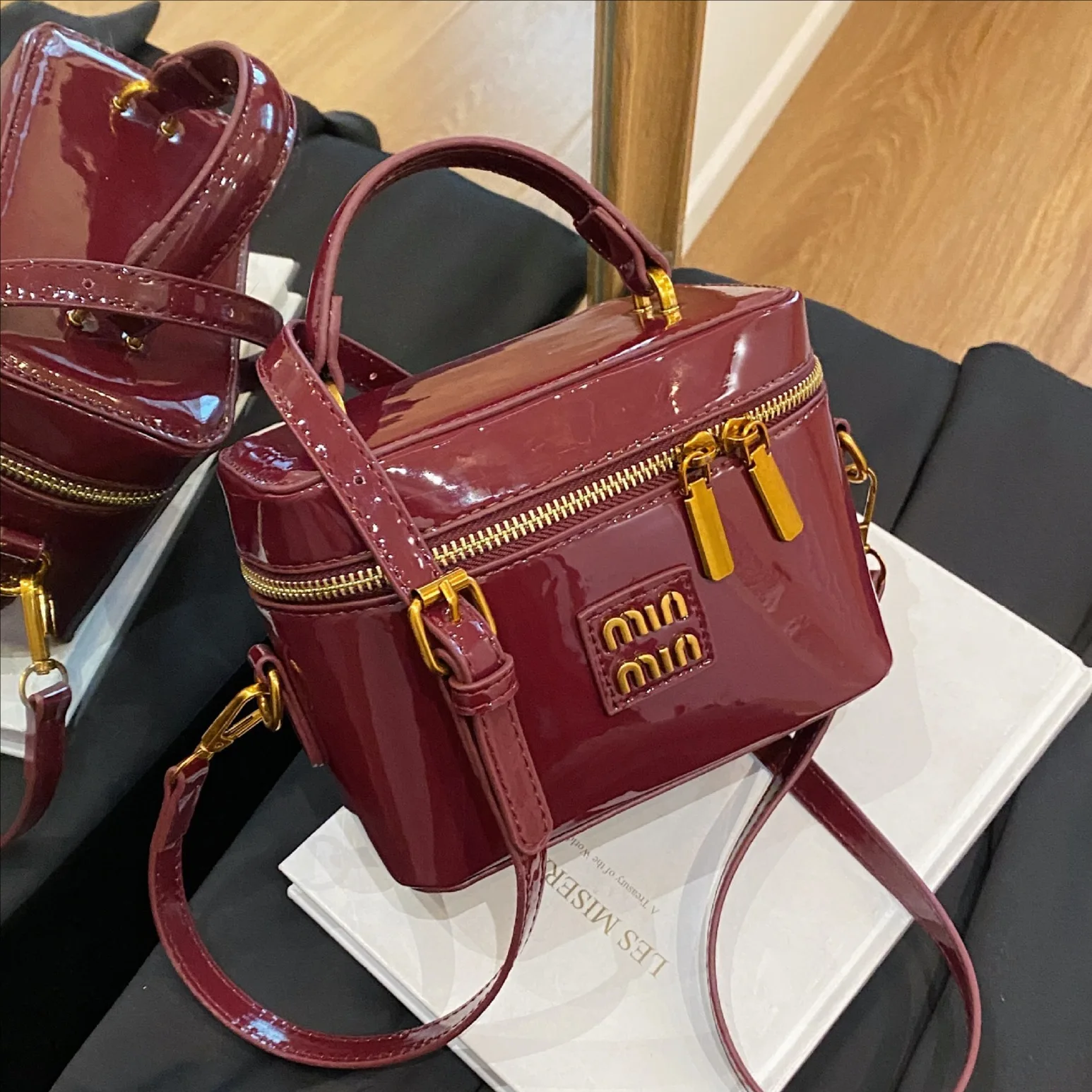 

2025 New Autumn Winter Women's Designer Luxury Tote Bag Fashion High-end Leather Satchel Handbag for Women