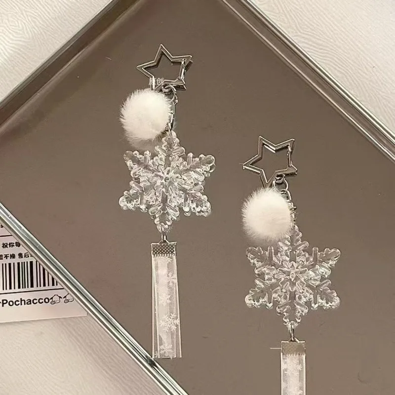 

1Pc Japanese Clear Snowflake Hairball Wind Chime Pendant Retro Aesthetic Lucky Keychain for Girl Backpack Phone Hanging Decor