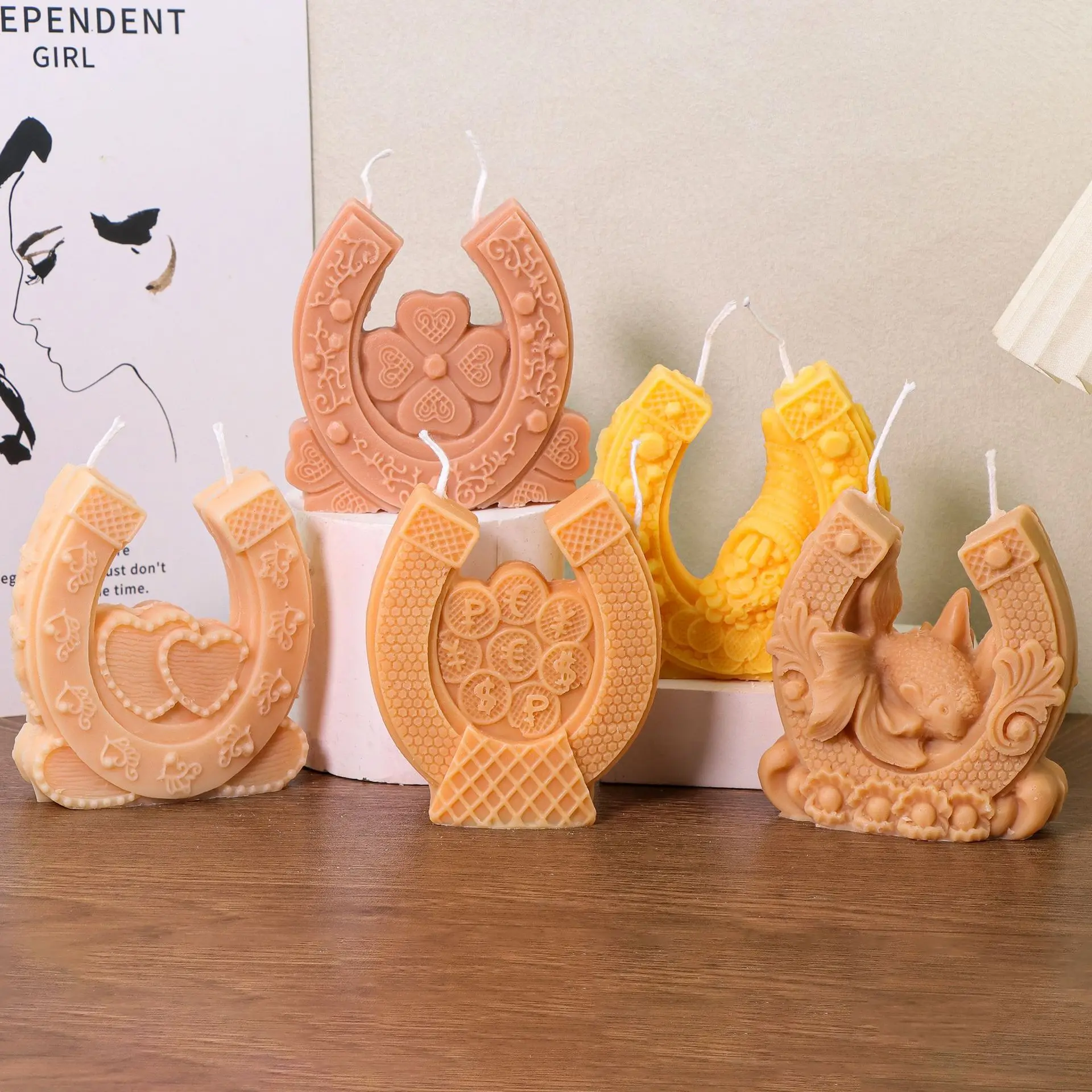 

U-shaped Horseshoe Ornament Candle Mold New DIY Home Candle Gypsum Decoration Silicone Mold Cake Baking Tools Home Gift