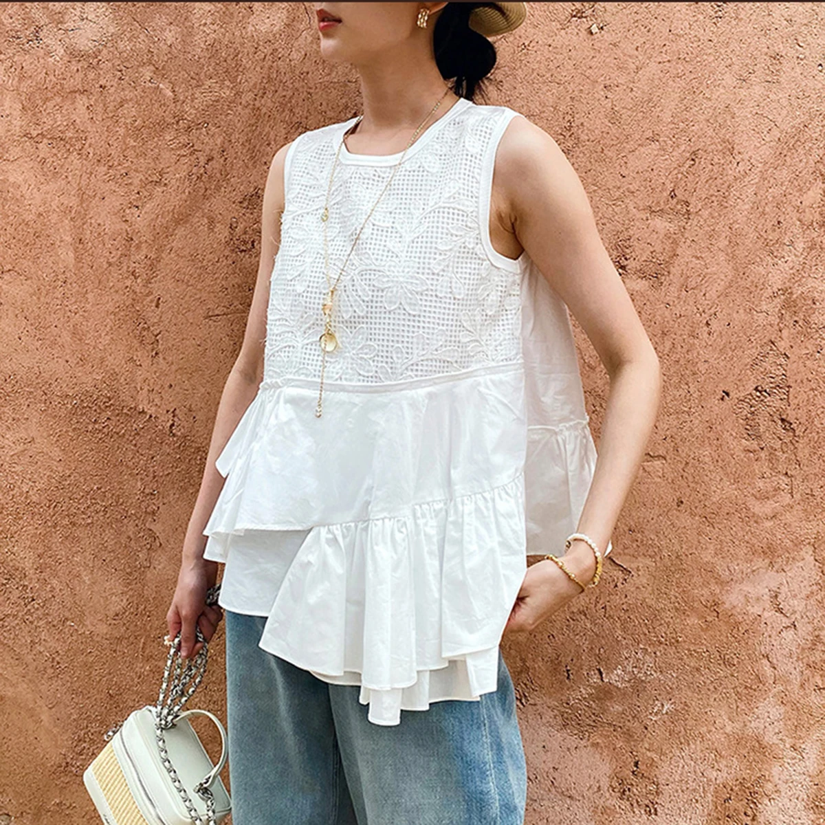 

White Eyelet Lace Top Women Asymmetrical Ruffle Peplum Blouse Sleeveless Patchwork Tank Shirt Elegant Boho Summer Beach Outfits