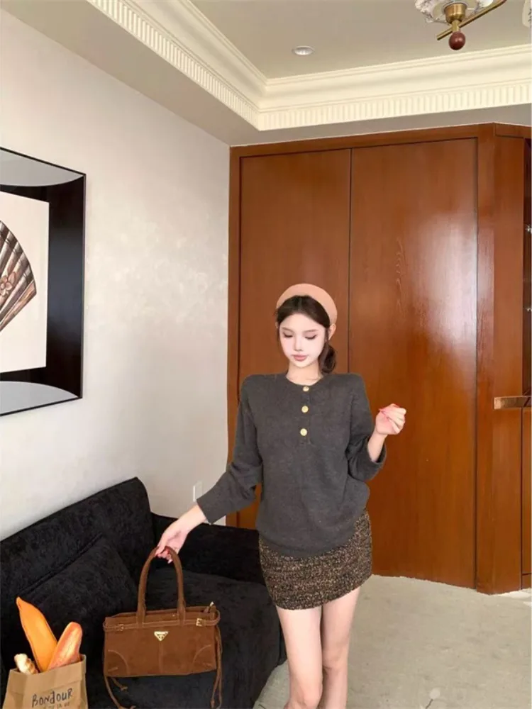 Autunno Inverno rotondo Ne maglione lavorato a maglia da donna casual allentato lungo Sve Faion gonna avvolgente set gonna superiore scintillante marrone