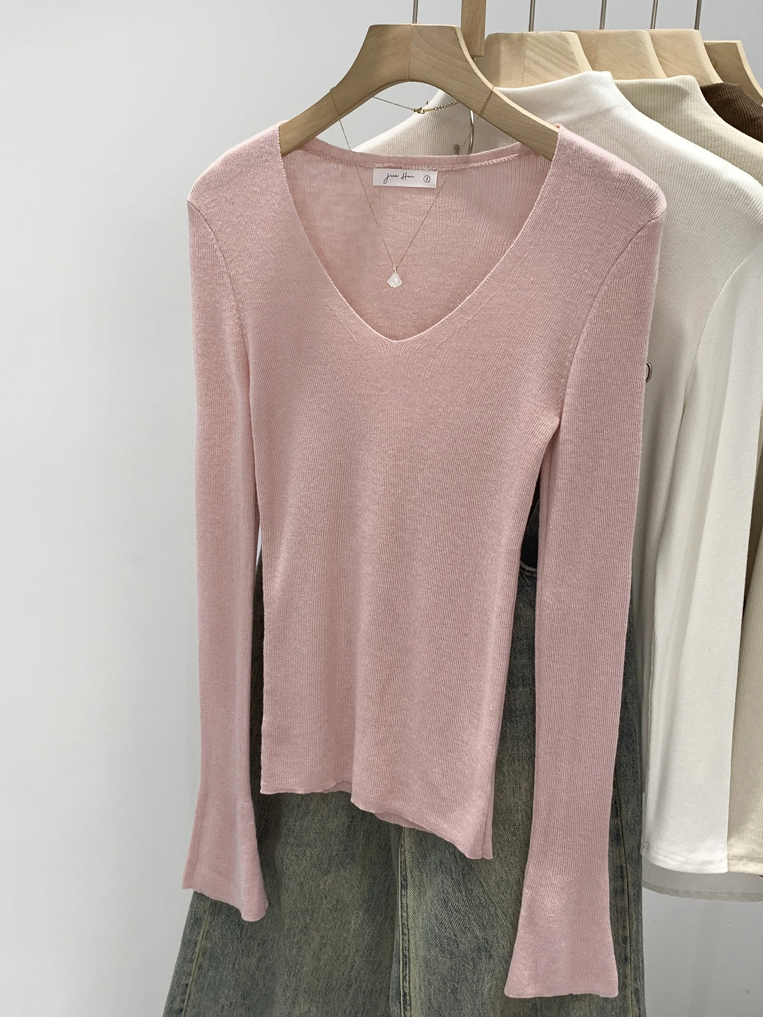 Slim Fit V-Neck Bell Sleeve Knit Top Women's Base Layer T-Shirt Absorbing Beauty New Arrival Small Size Inner Wear Korean Style
