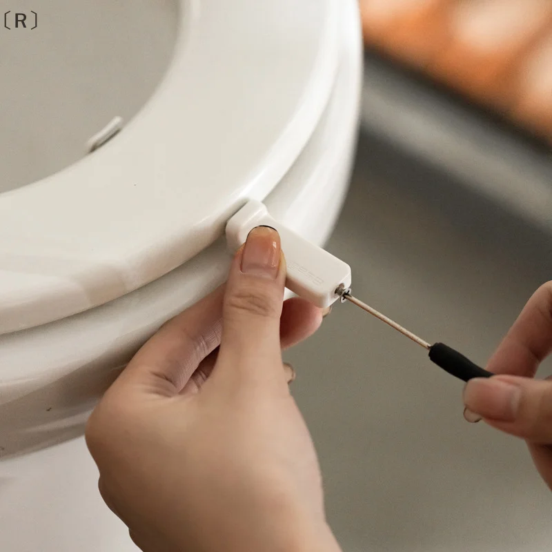 〔R〕Portable Plastic Toilet Seat Lifter Bathroom Accessories Closestool Seat Cover Handle Toilet Cover Ring Lift WC Accessories