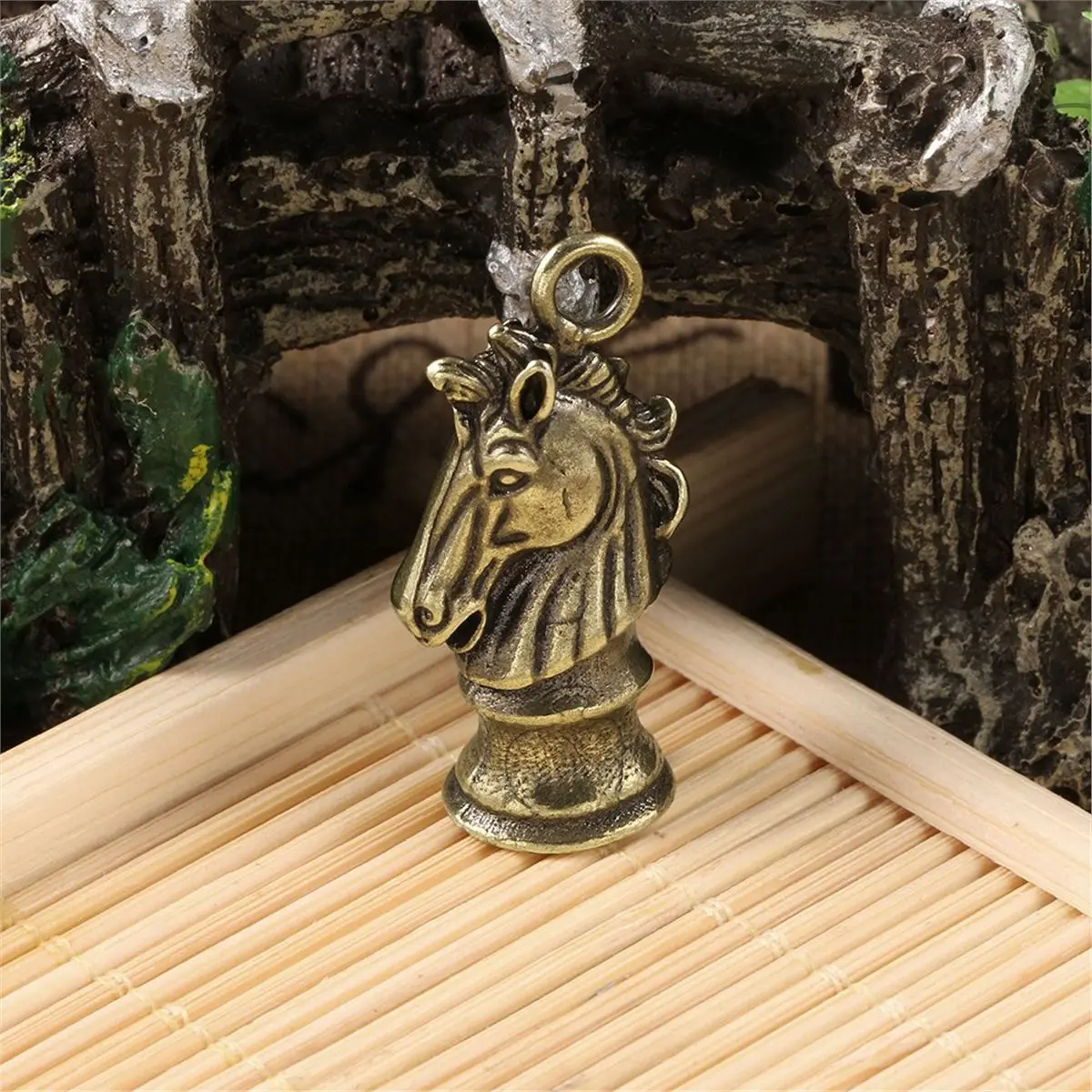 REST Brass Chess Horse Pendant of the Chinese Zodiac Horse Head Keychain Pendant Car Key Jewelry Lucky Amulet Key Ring 2pcs