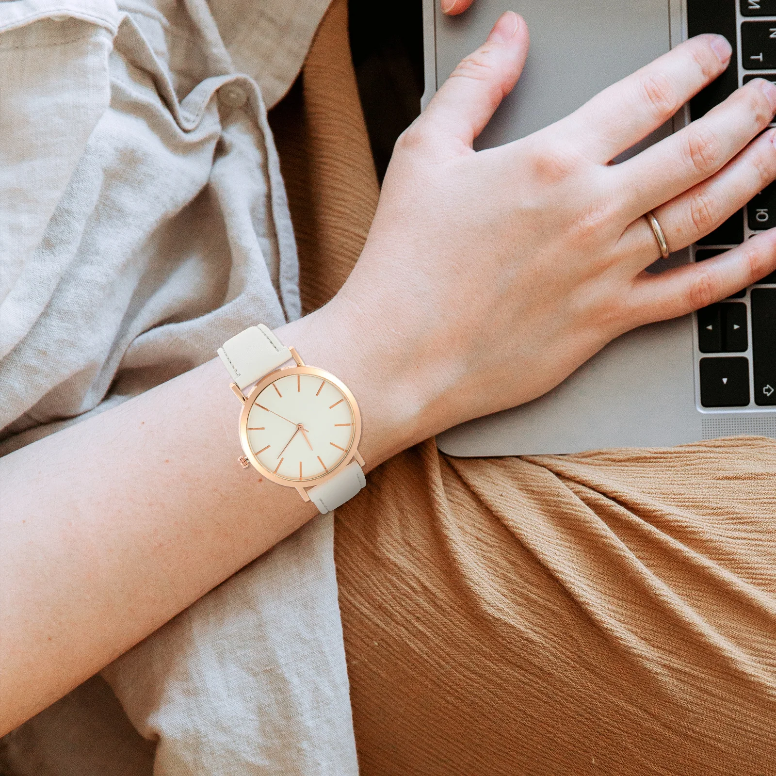 

Elegant Simple Women Watch Comfortable Strap Wrist Watch Office Lady Daily Wear Fashion Accessory Gift Wife Girlfriend