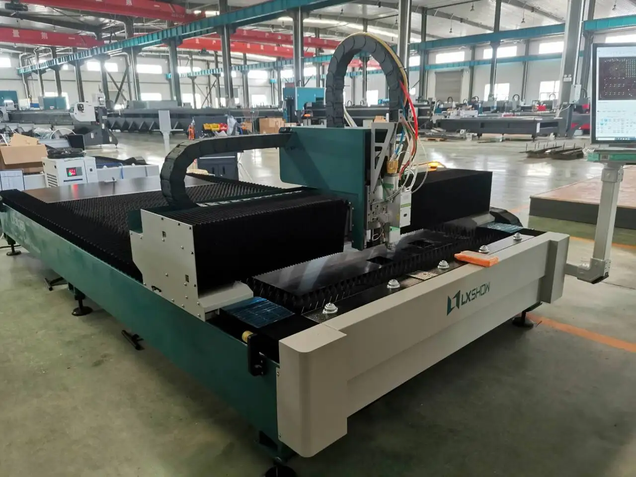 DISCOUNT laser cutting machine 1300x2500 1500*3000 sheet metal fiber fiberlaser cutting machine for plate and tube