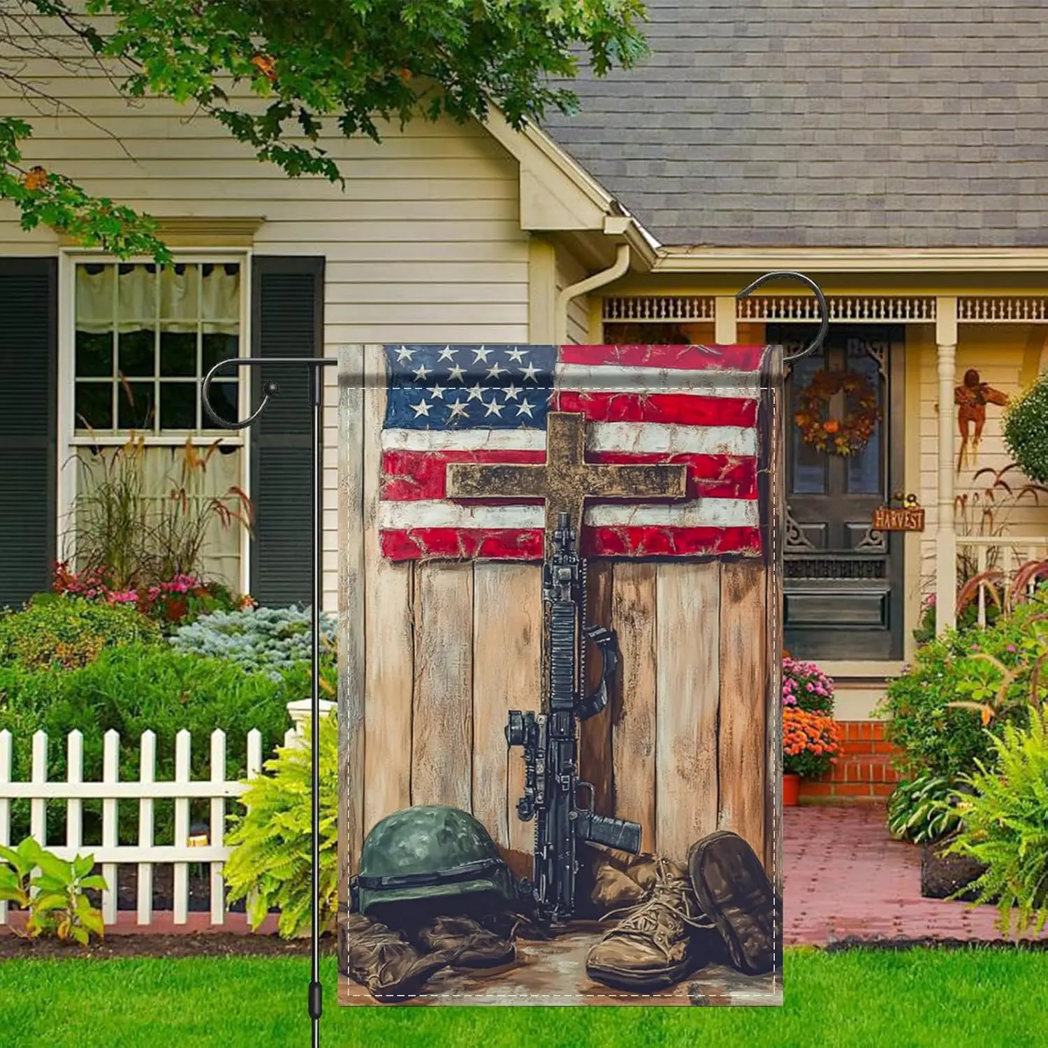 Polyester Veteran Garden Flag, Rifle Boots Cross Design with American Flag Background, Patriotic Memorial Yard Decoration 12 yyi