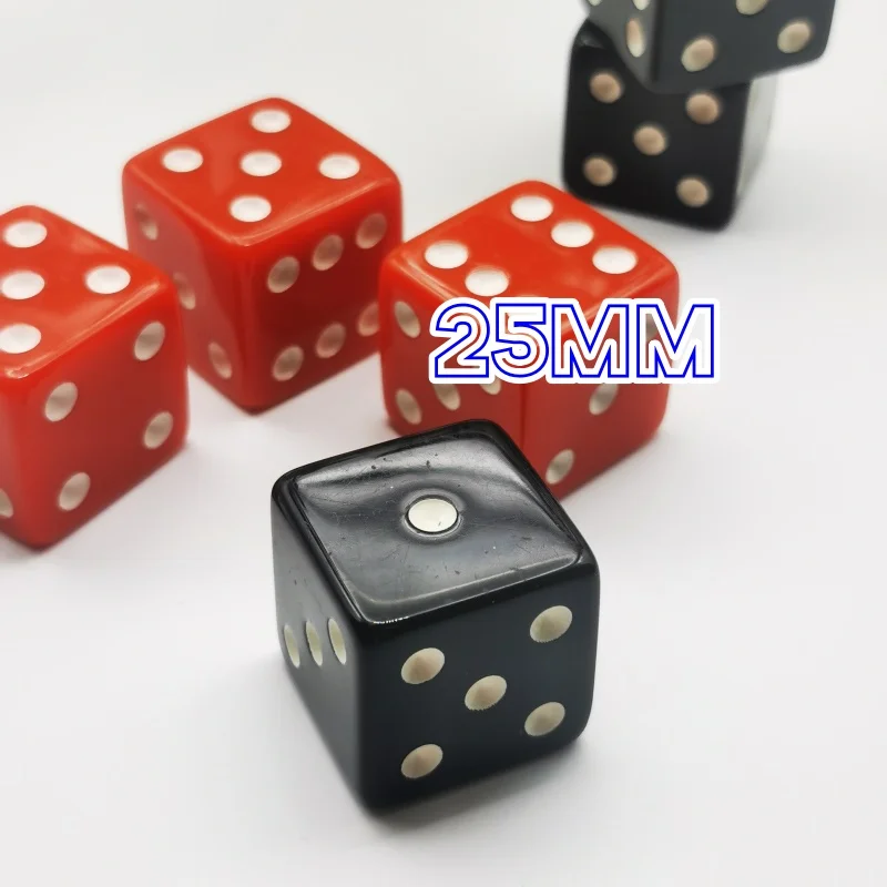 

2 шт. большие игральные кости, красные, черные кости, квадратные 6 граней, набор кубиков D6, 6 граней, 25 мм, игровые кости для казино с острыми краями, игральные кости для паба, настольная игра