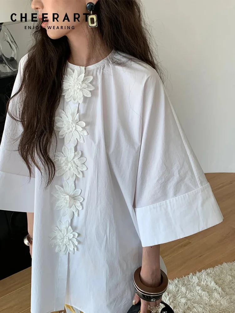 

CHEERART дизайнерская хлопковая белая рубашка большого размера для женщин, рубашки на пуговицах с короткими рукавами и аппликацией, блузка 2026, модная одежда