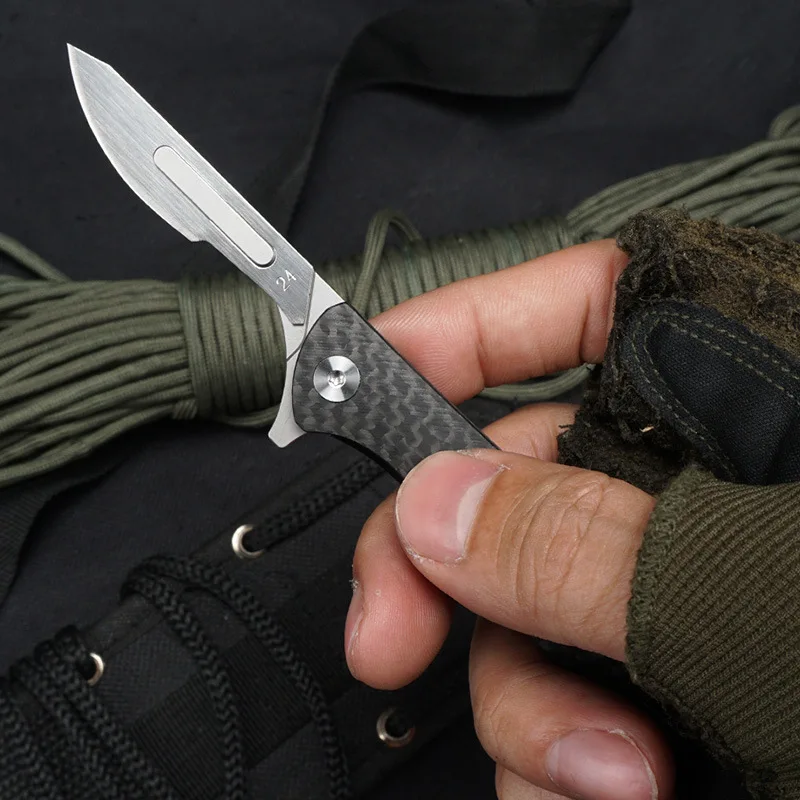 NEW Carbon Fiber Folding Knife EDC Portable Pocket Knifes Selfdefense Survival Emergency Medical Utility Knife Replaceable Blade