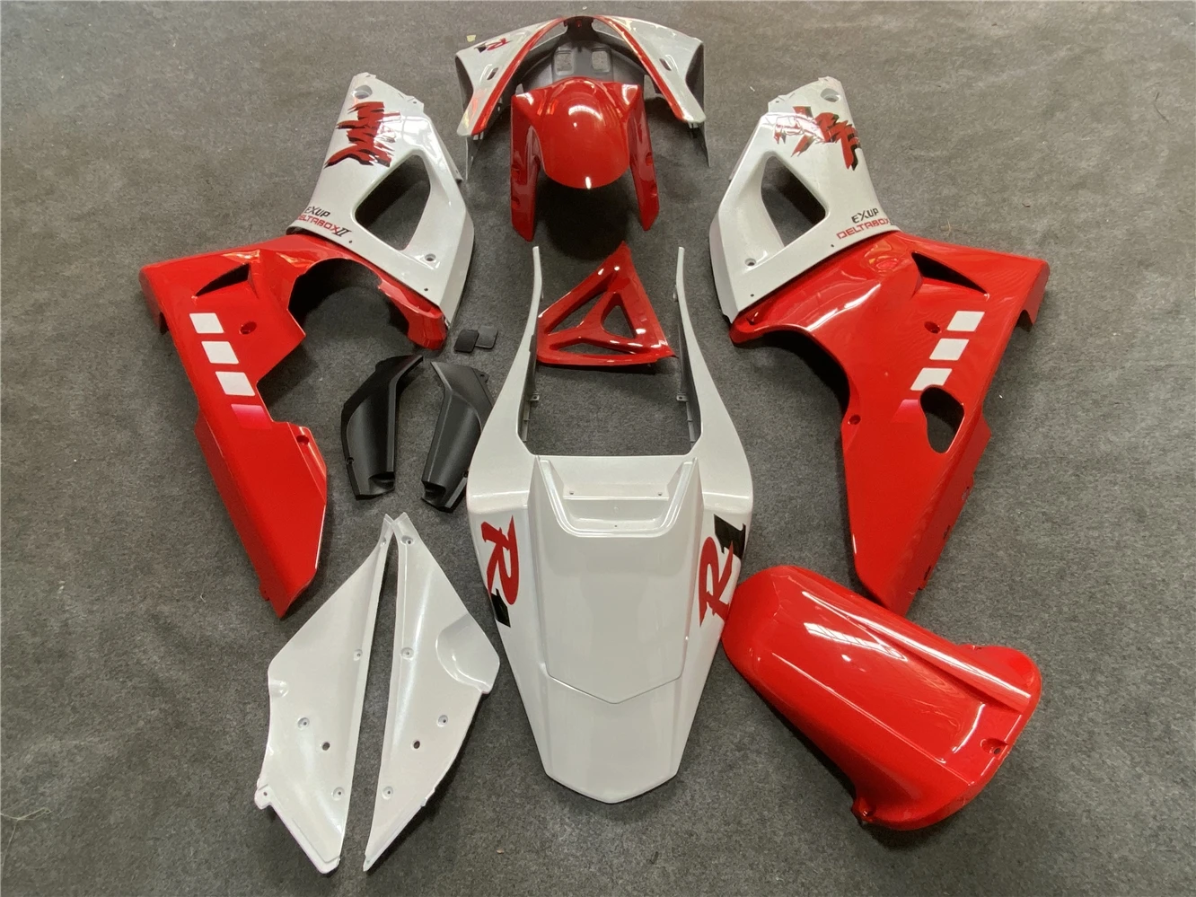 Motorcycle Fairing Kit for Yamaha R1 00-01 YZF1000 2000 2001 Fairing red White