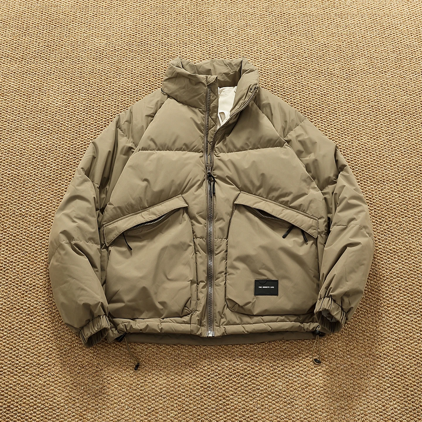 

High Quality Men's Fashion Stand-Collar Workwear Puffer Jacket Duck Down-Filled Thermal Coat with Adjustable Hem Autumn Winter