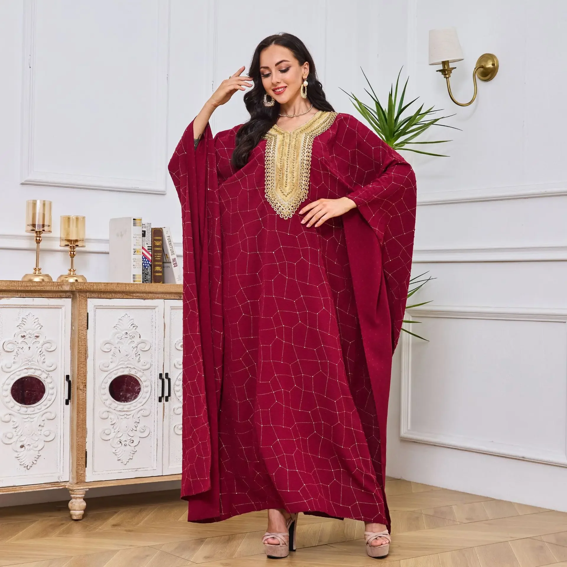 Zigui Kaftan Dresses Womens Saudi Arabia Embroidery Beading V Neck Batwing Sleeve Red Robe Abaya Dubai Muslim Party Dress Women