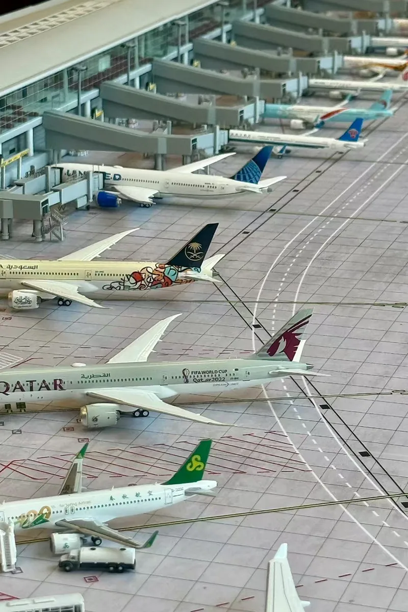 1/142 สเก็ตเครื่องบินเม็กซิกันแอร์ไลน์โบอิ้ง 737MAX AEROMEXICO เครื่องบินไดคาสเรซิ่นเครื่องบินของเล่นคอลเลกชันของขวัญ