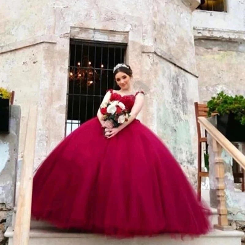 ANGELSBRIDEP Abito da ballo bordeaux personalizzato Abiti stile Quinceanera Sweetheart Appliques per 15 ragazze Abiti da festa di compleanno principessa