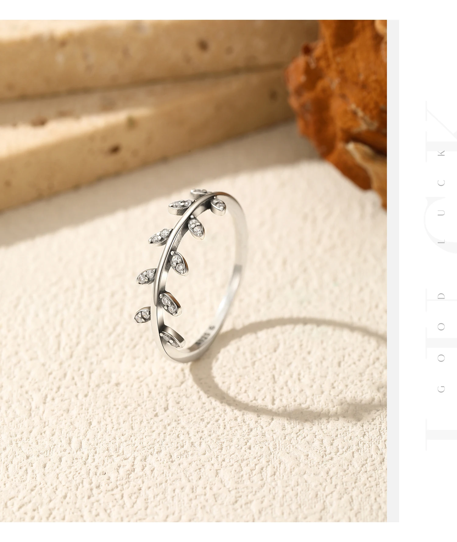 MODIAN Ring aus 925er-Sterlingsilber mit Blattzweig-Motiv, klarem Zirkonia, Olivenzweig, dünn, stapelbar, Fingerringe für Damen, Natur, edler Schmuck – Detail 10