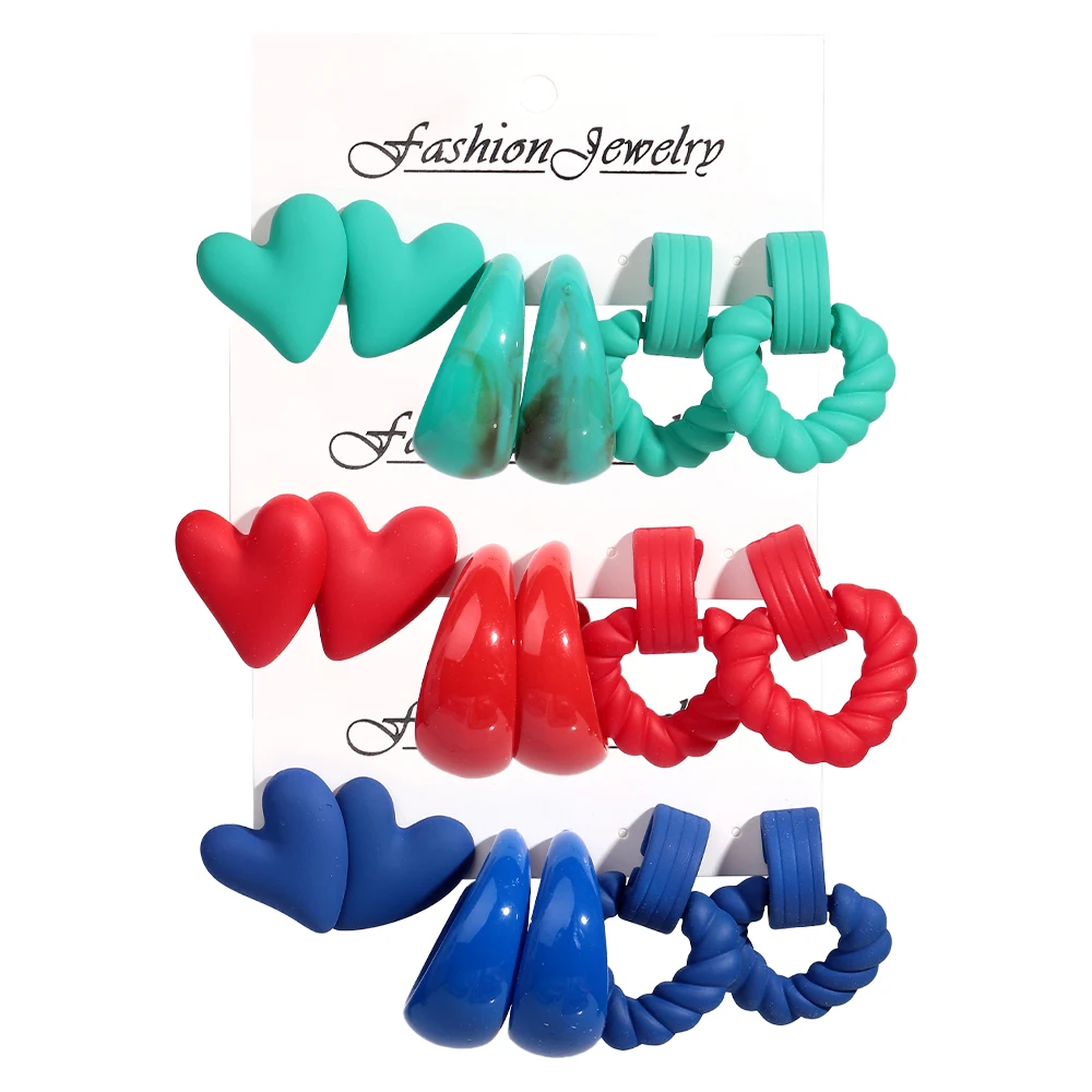 جديد 3 أزواج دائرة الاكريليك القرط الأطواق للنساء الكورية ماتي الملونة القلب قلادة أقراط الأزياء والمجوهرات مجموعة هدية عيد ميلاد