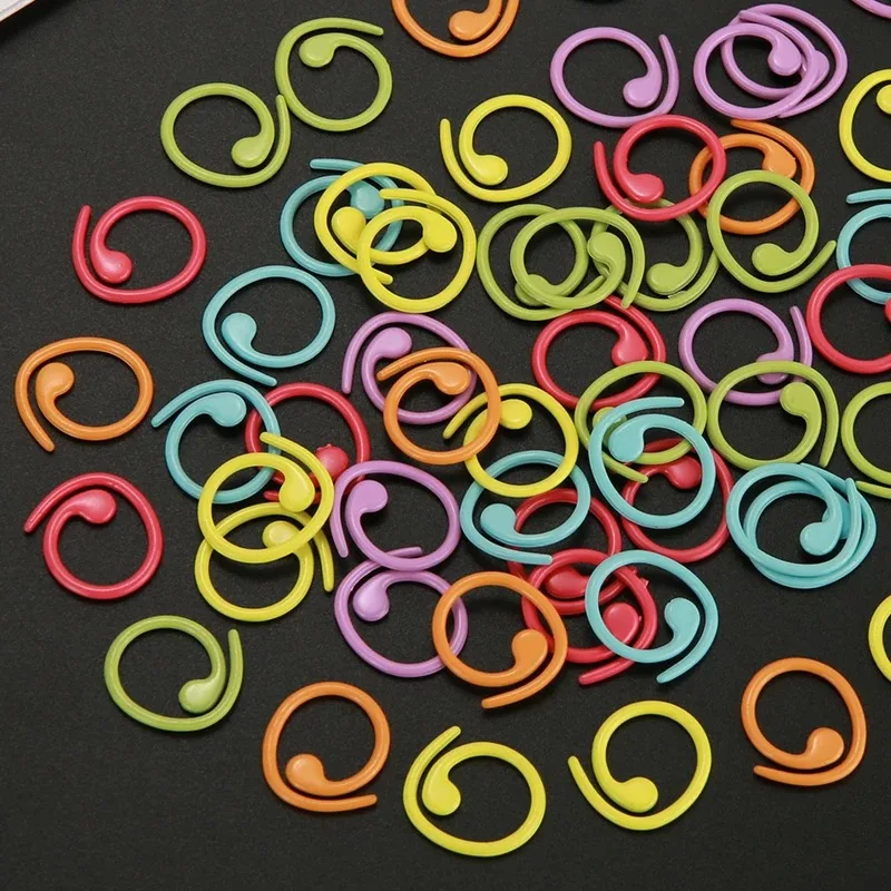 علامات الغرز المعدنية علامات كروشيه على شكل حلزوني علامات قفل كروشيه متعددة الألوان للحياكة والحياكة (Multico) #1