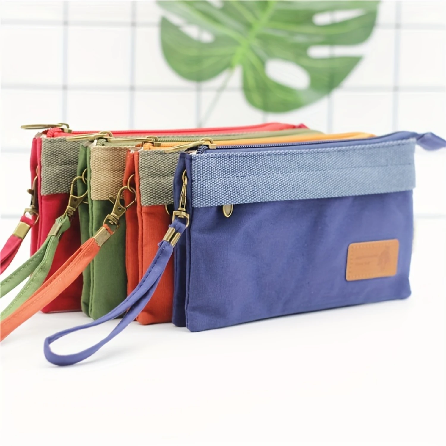 Vintage Canvas Comestic Bag - Portable Makeup Pouch & Toiletry Organizer for Travel