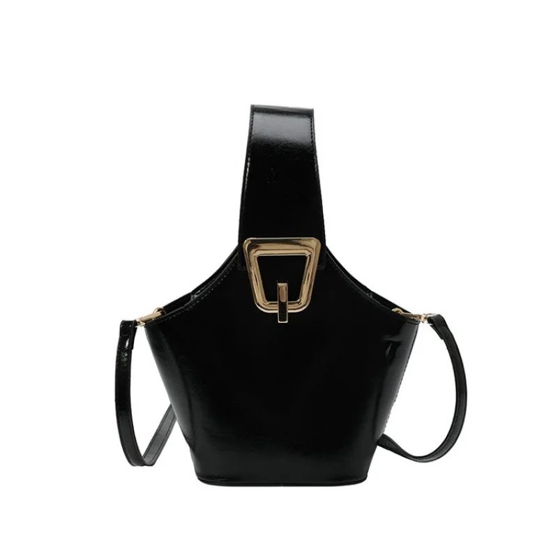 2025 حقيبة يد جلدية جديدة فاخرة ذات علامة تجارية فاخرة للسيدات مصممة شهيرة باريس عتيقة أنيقة #4