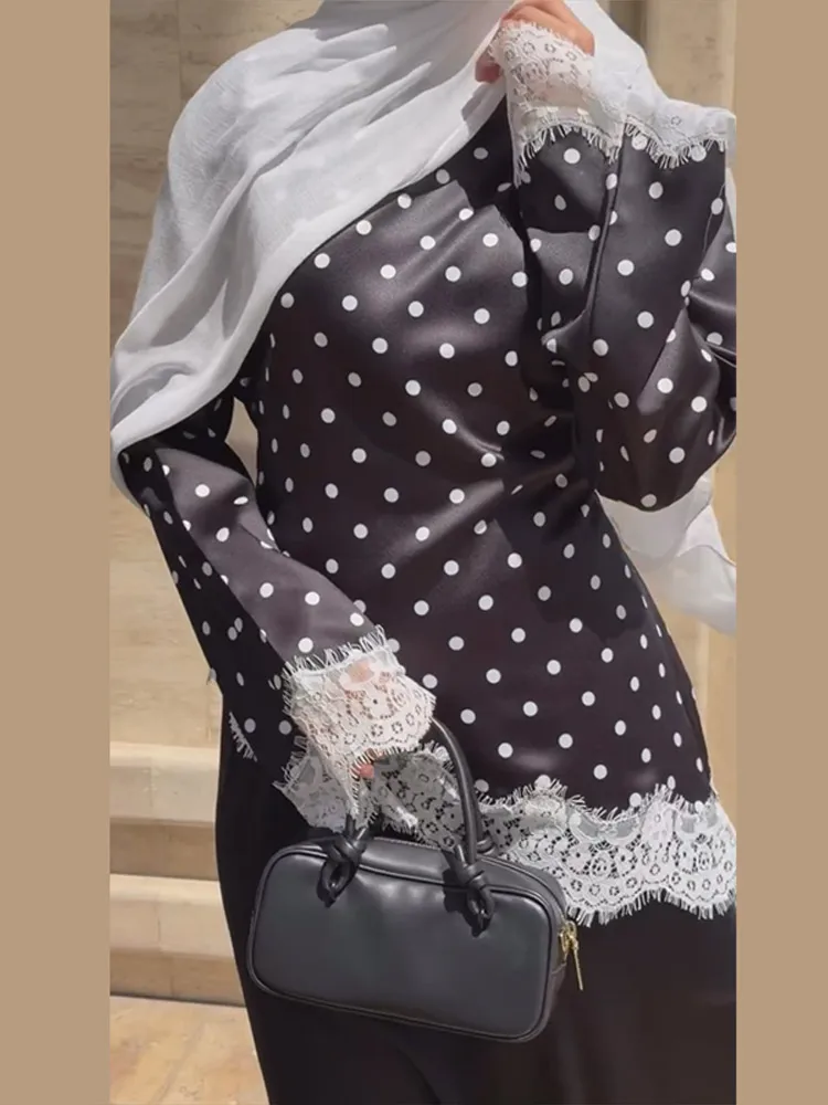 Damenoberteile mit Polka-Dot-Muster, Spitzen-Patchwork, Schnürung am Rücken, unregelmäßiger Saum, modisches Oberteil für Bürodamen, O-Ausschnitt, ausgestellte lange Ärmel, schmal geschnitten, Partykleidung – Detail 10