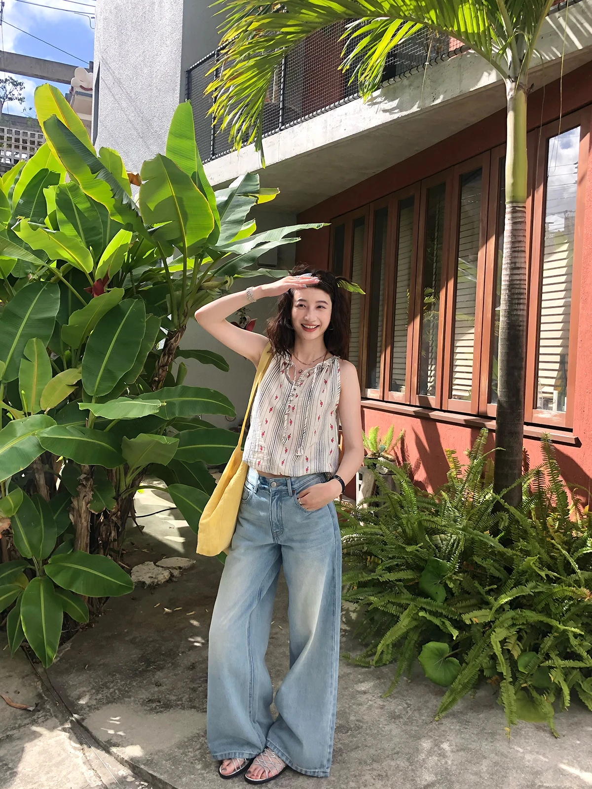 

Tetu STUDIO High Waist Wide Leg Jeans Marguerite Afternoon Vintage Washed Casual Style Zipper Closure Loose Fit for Ladies