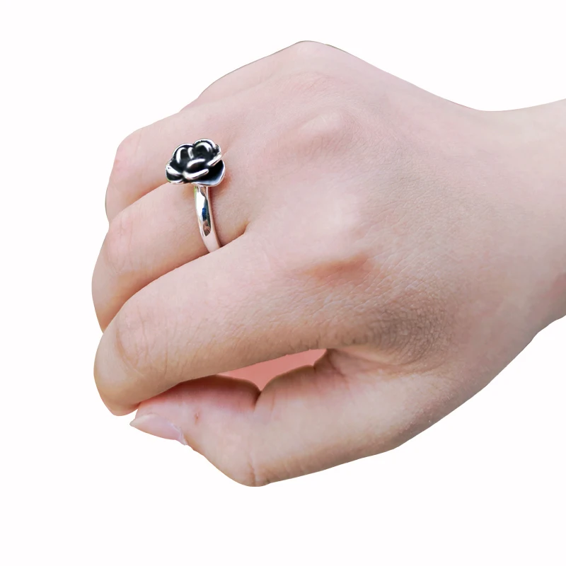 Punk Rose Ring Opening Adjustable Retro Female Self Defense Women Safety Protection Girl Women Fashion Jewelry Party Decoration