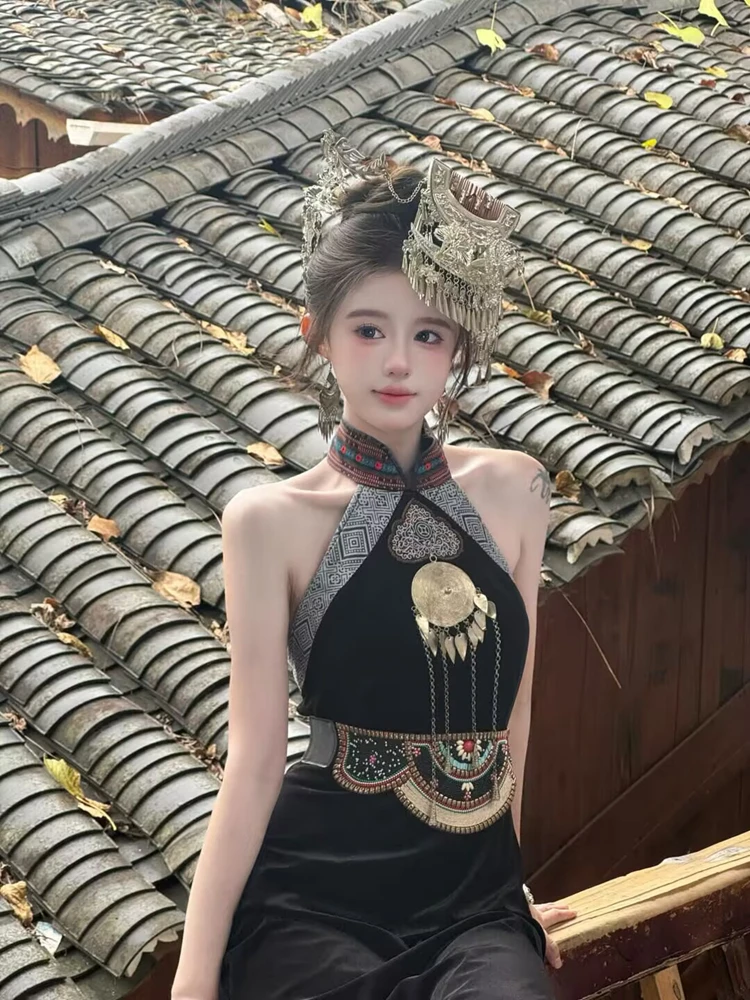 

Hot Sale Minority Women's Fashion Split Traditional Zhuang Ethnic Style Clothing Tour Photography Suitable for Spring