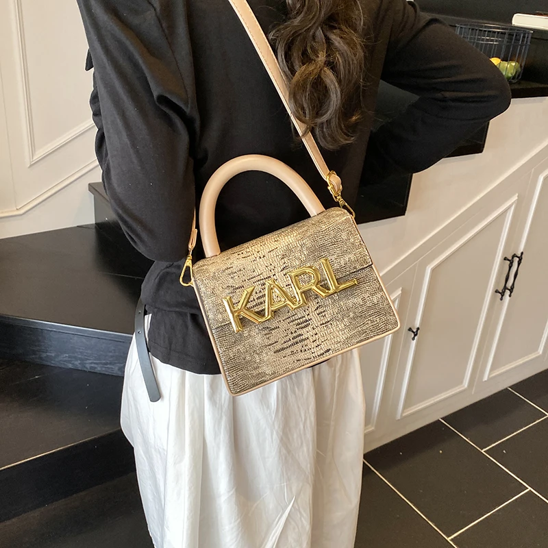 

One Shoulder Nylon Tote Bag 2025 Summer One Size Zipper Closure Women's Lightweight Handbag for Outdoor and Daily​