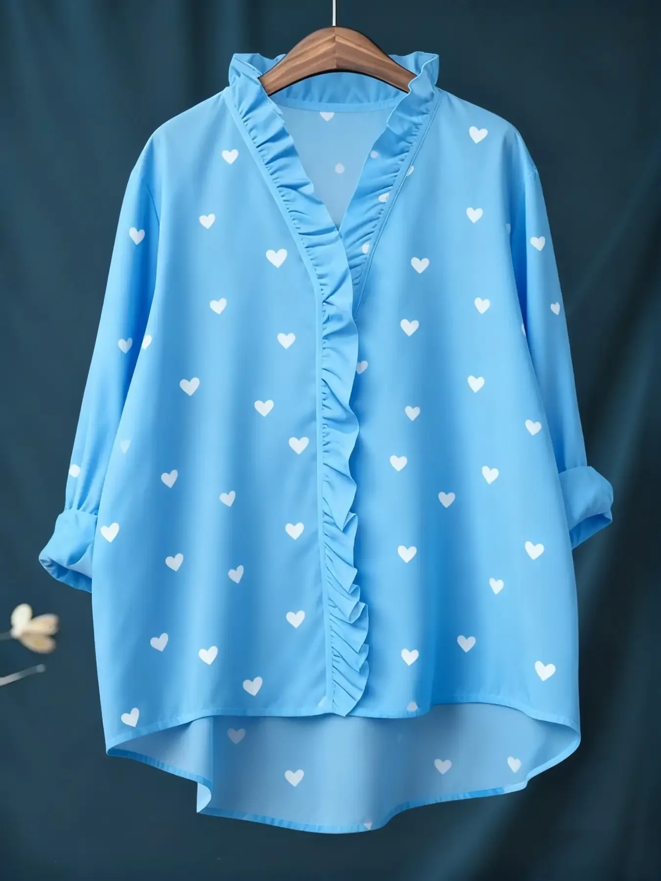 قميص نسائي من الدانتيل بأكمام طويلة لعام 2026 بتصميم رائع بنقشة زهور كلاسيكية، بلوزة بأزرار أمامية وأكمام إسفنجية،