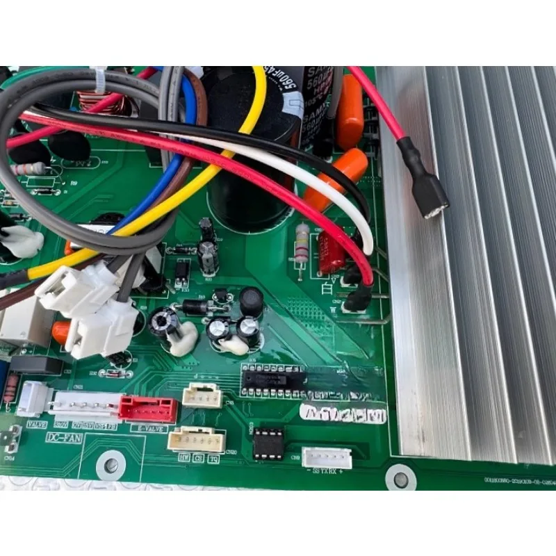 部品はインバーターエアコン統合メインボード 0011800405/0011800366 ユニバーサルに適しています。