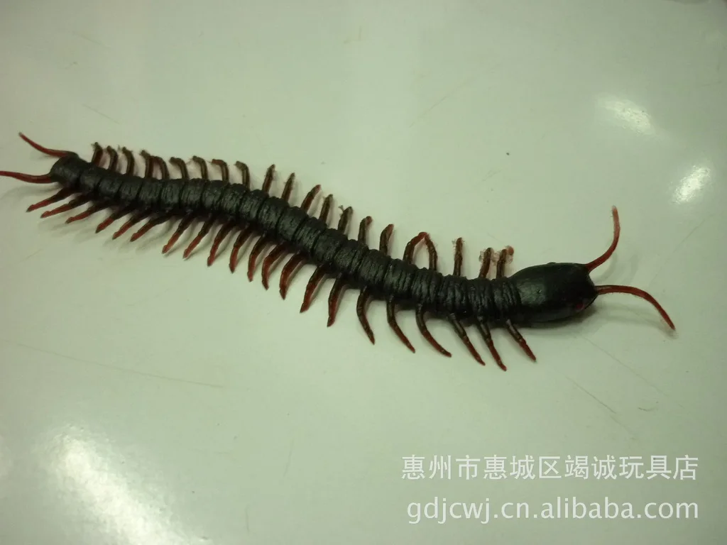 

Комплект из 4 колес и шин для радиоуправляемых машин 1.9 дюйма (110 мм) для 1/10 Rock Crawler Redcat Scx10, Axial 90046/90047, Rc4wd, Yikong D90, Trx4, Trx6