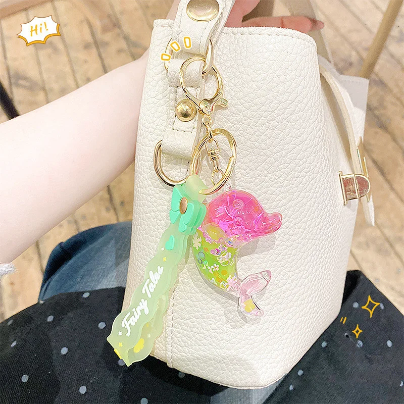Wholesale Floating Liquid Dolphin Keychain Cute Animal Ocean Doll Pendant Keyring For Friends Car Bag Charms Key Chains