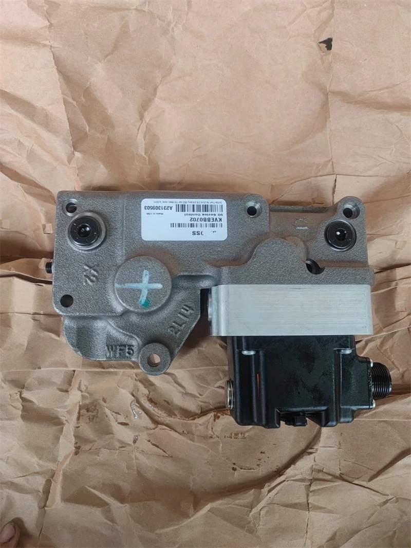 Lainuo hydraulic control valve KVE KVEBB1402 MCV MCV116 Hydraulic pressure control pilot Valve KVEBB0702+MCV116G4201