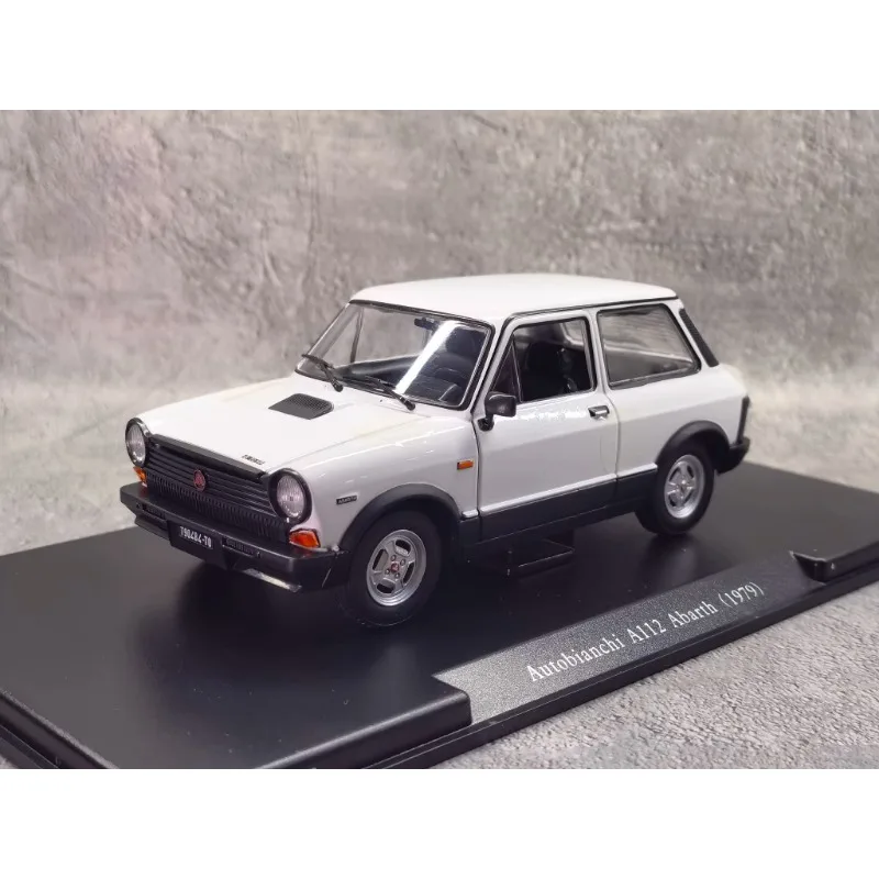 

Diecast 1/24 Scale Autobianchi A112 1979 Italian Small Steel Gun Alloy Car Model Collectible Toy Gift Souvenir Display Ornament