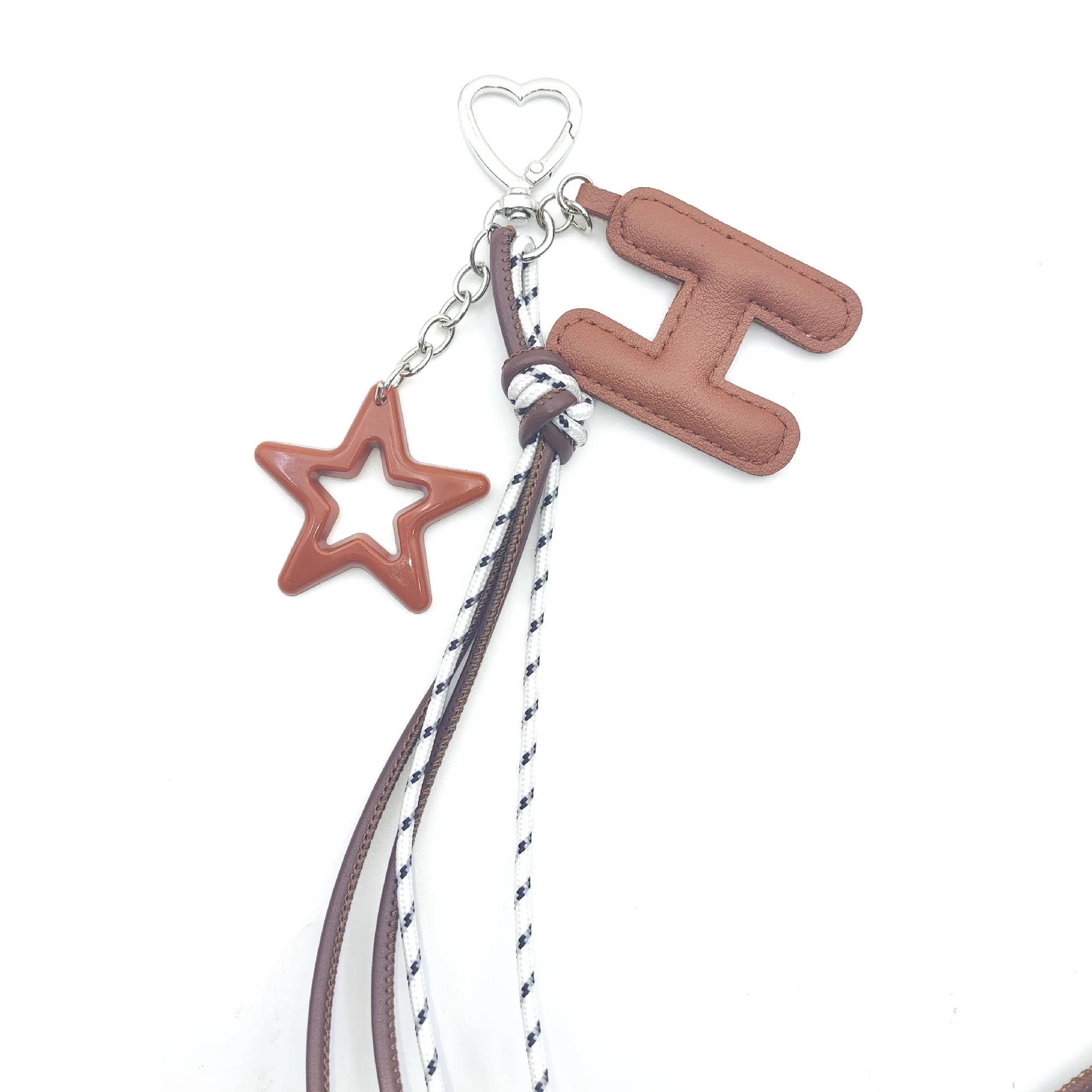 Neuer Acryl-Sternanhänger Leder-Buchstaben-Schlüsselanhänger Geflochtenes Schlüsselband Vielseitiger Niedlicher Schlüsselanhänger Taschen-Accessoire Anhänger Geschenk Großhandel – Detail 11