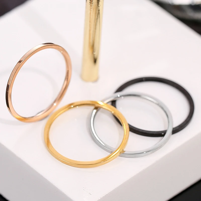 1MM Thin Titanium Steel Rose Gold Color Anti-allergy Smooth Couple Wedding Ring Woman Man Fashion Jewelry Wholesale