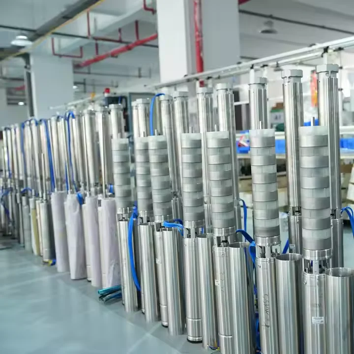 مضخة غاطسة تعمل بالطاقة الشمسية عالية الكفاءة مقاس 6 بوصات AC380V/DC520V لإمدادات المياه الزراعية والري